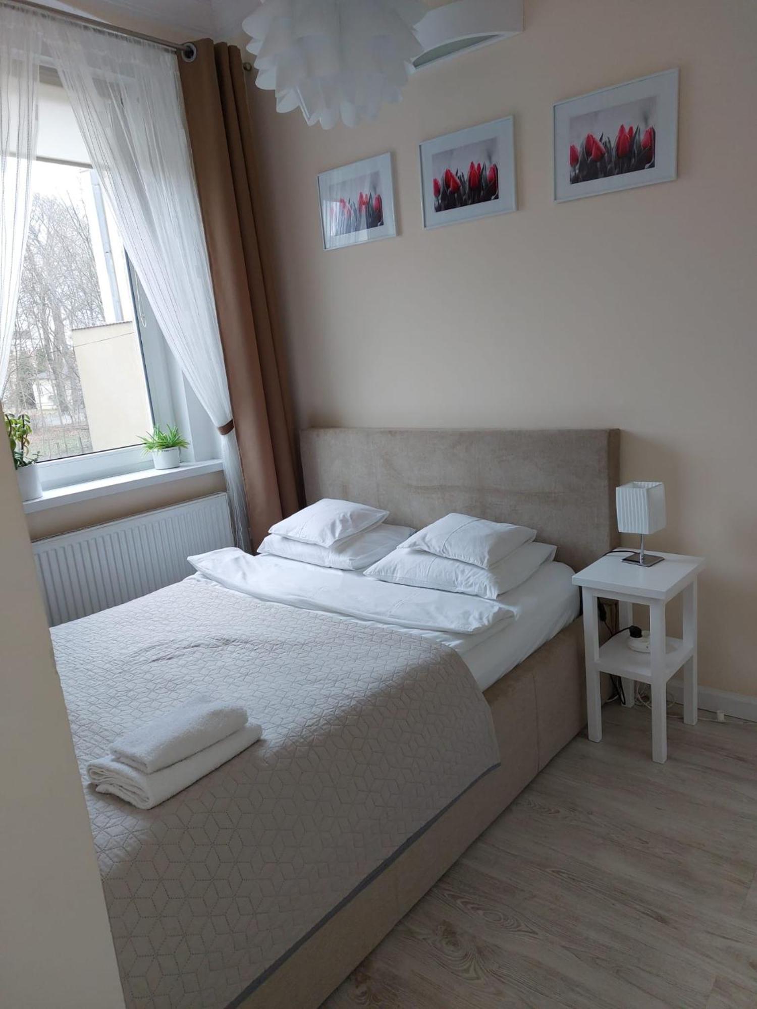 Come&Stay Zielona Gora Экстерьер фото