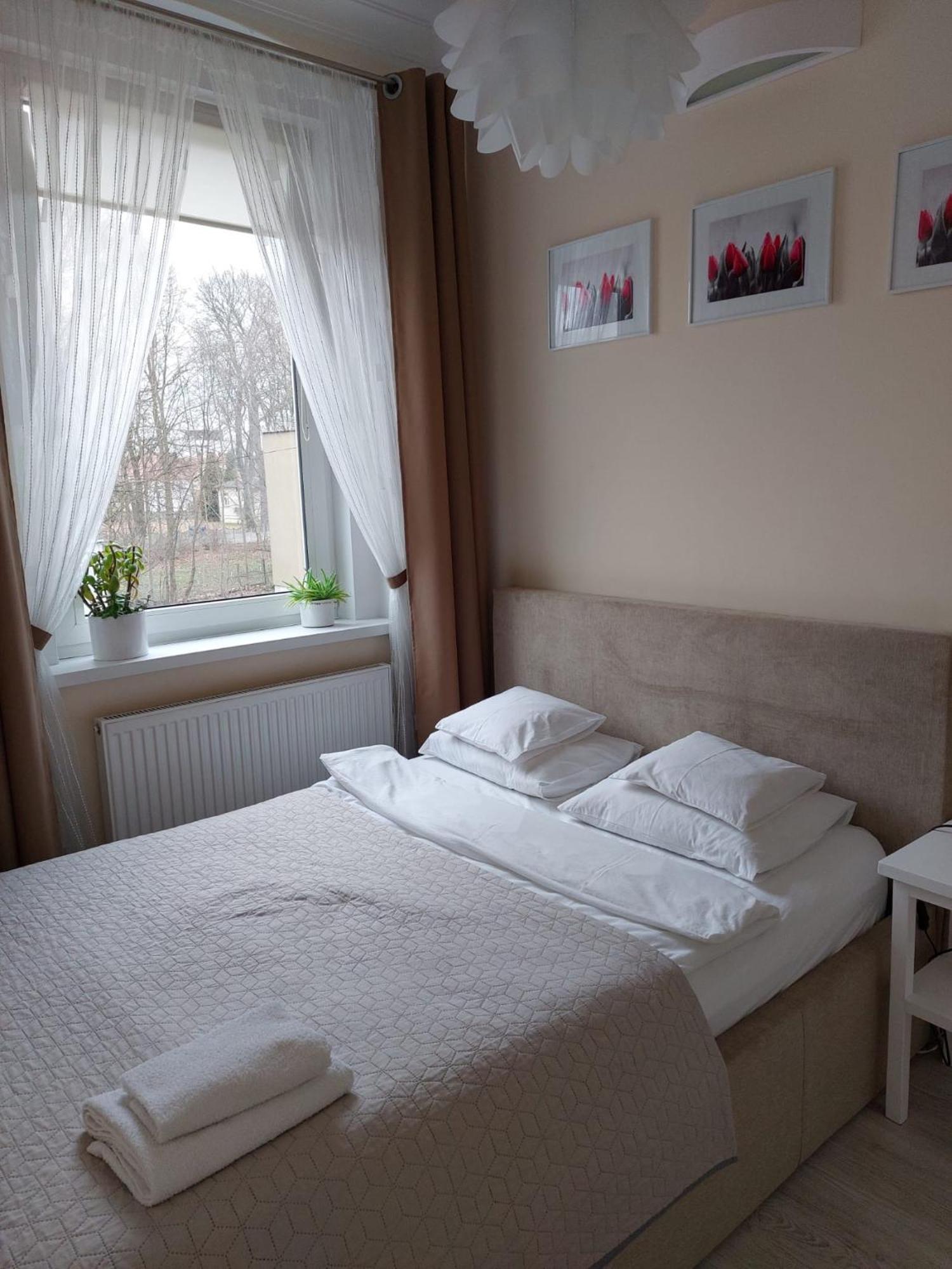 Come&Stay Zielona Gora Экстерьер фото
